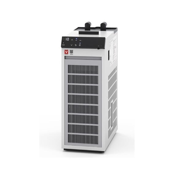 Yamato CF-303Y CF Series Refrigerated Water Circulator, 3.9L 115V