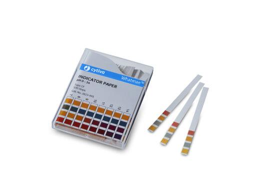 Whatman 2630-990 pH Indicator Strips, 11mm x 100mm, pH Range 8.0-9.7, Integral Comparison, 200/pk