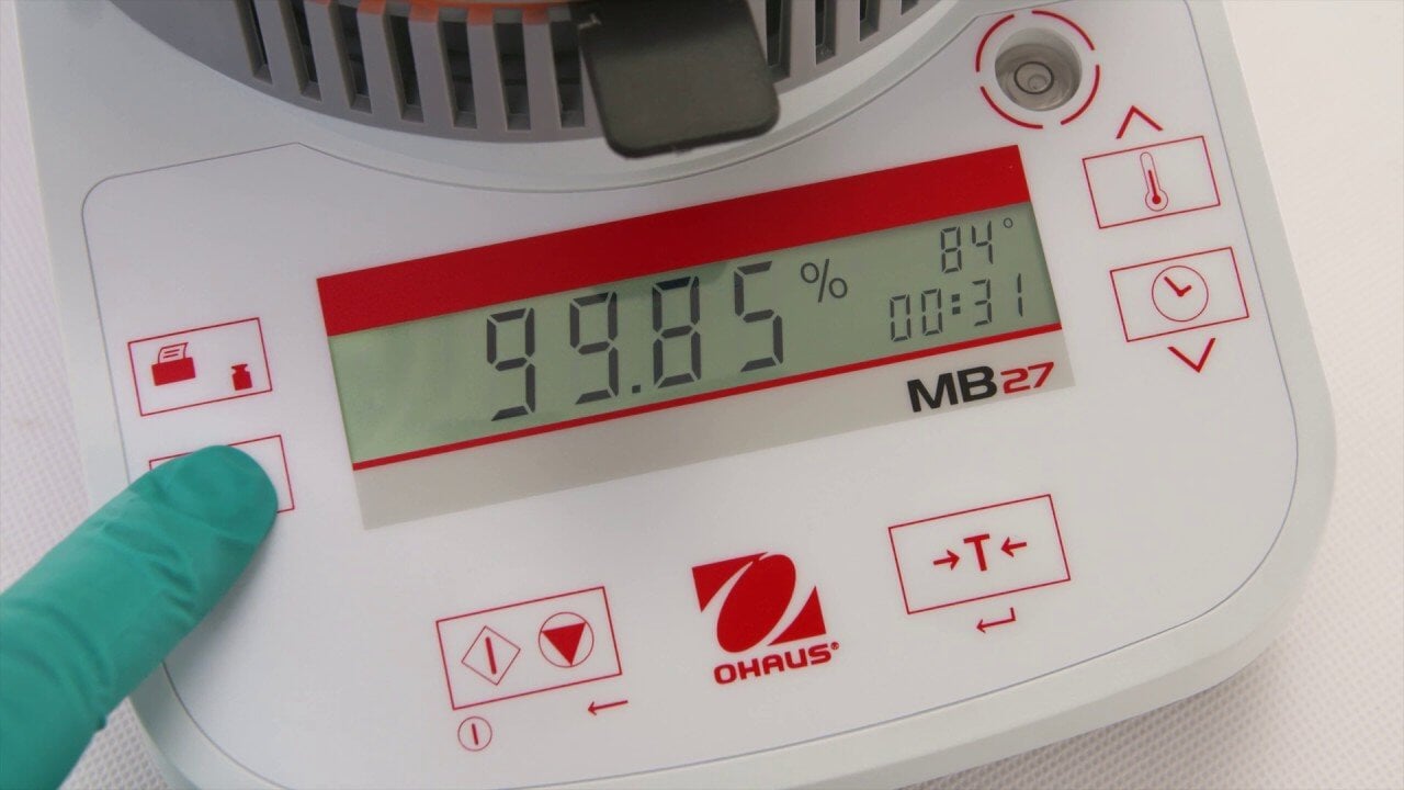 How to use a Moisture Analyzer?